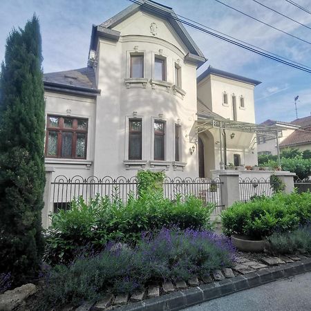 Kuria Apartman Budapest With Free Parking ภายนอก รูปภาพ