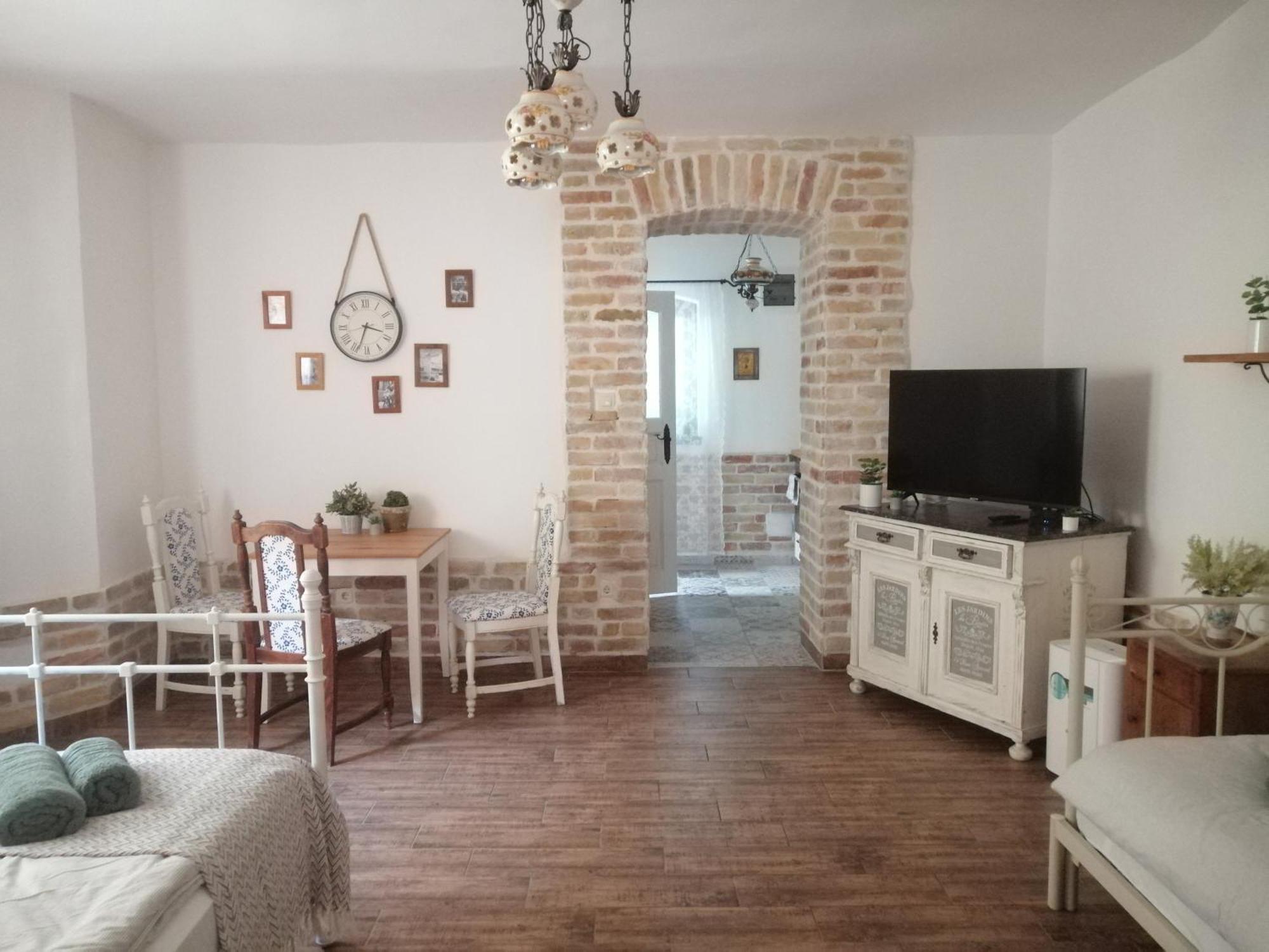 Kuria Apartman Budapest With Free Parking ภายนอก รูปภาพ