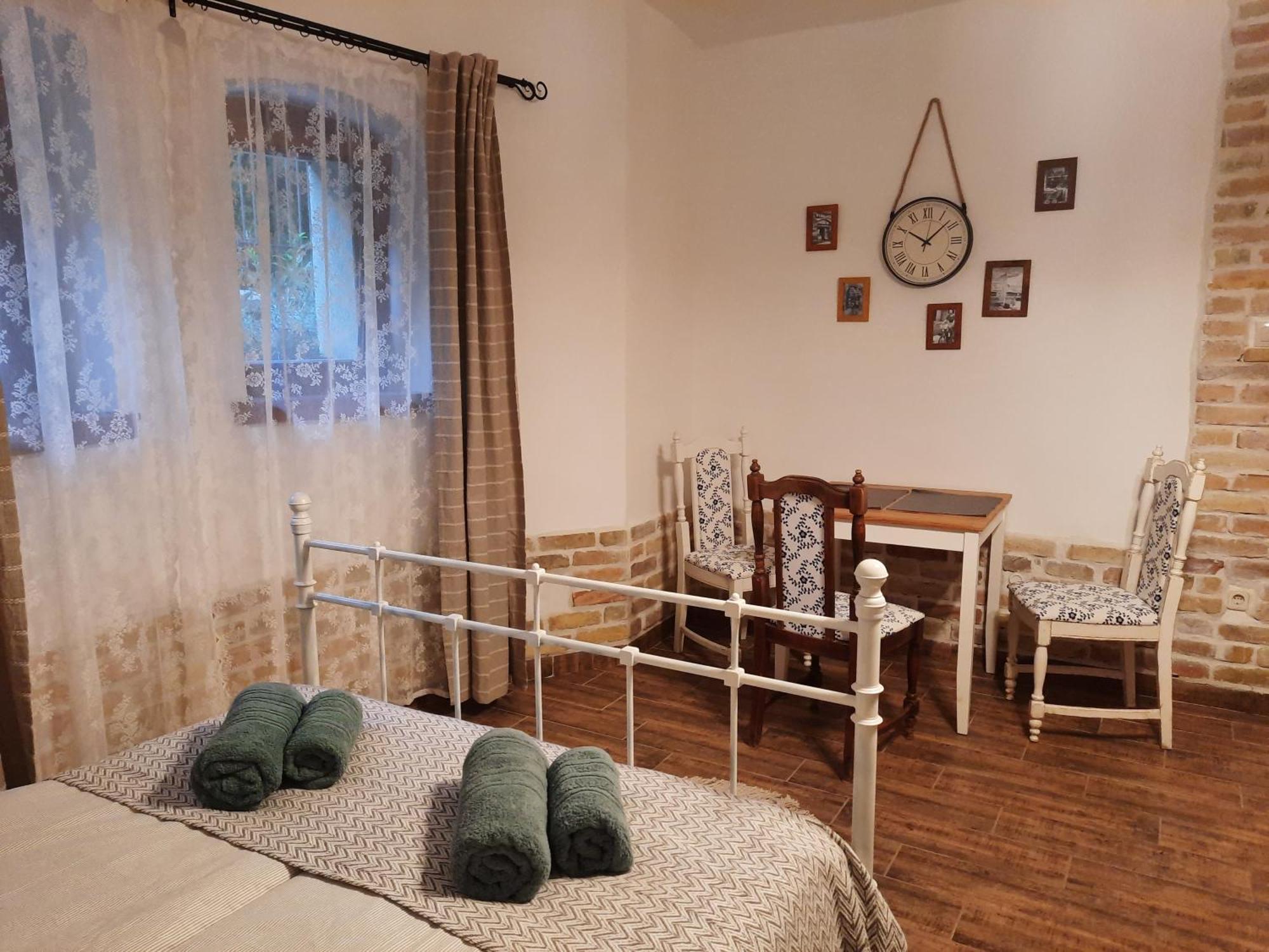 Kuria Apartman Budapest With Free Parking ภายนอก รูปภาพ