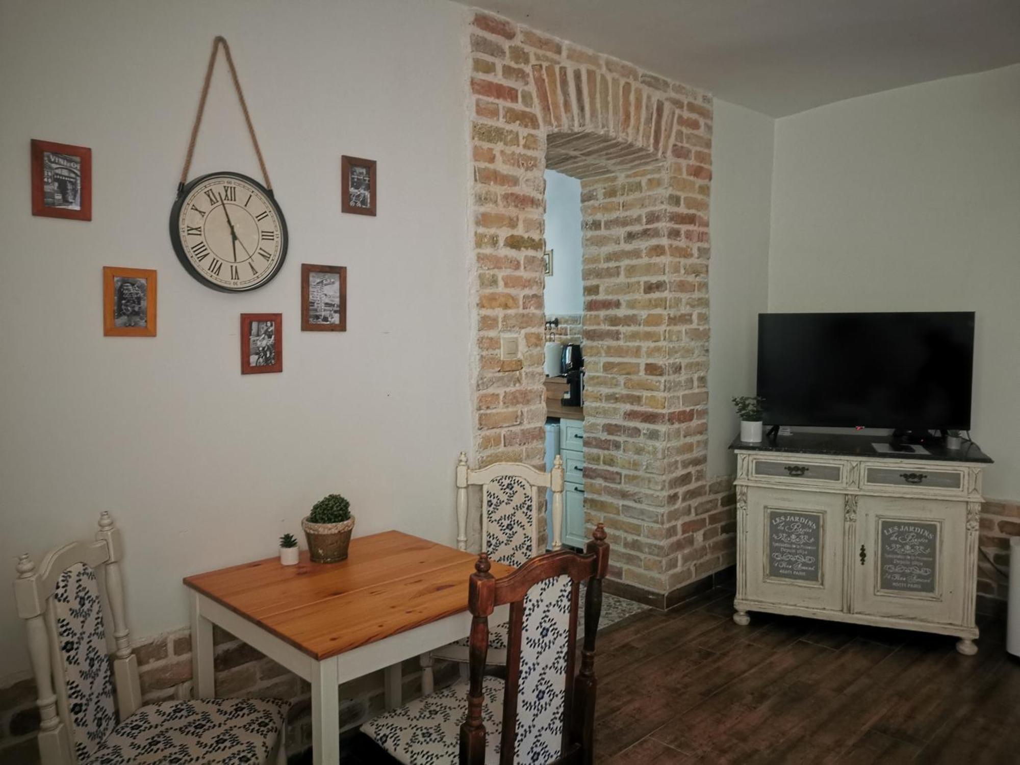 Kuria Apartman Budapest With Free Parking ภายนอก รูปภาพ