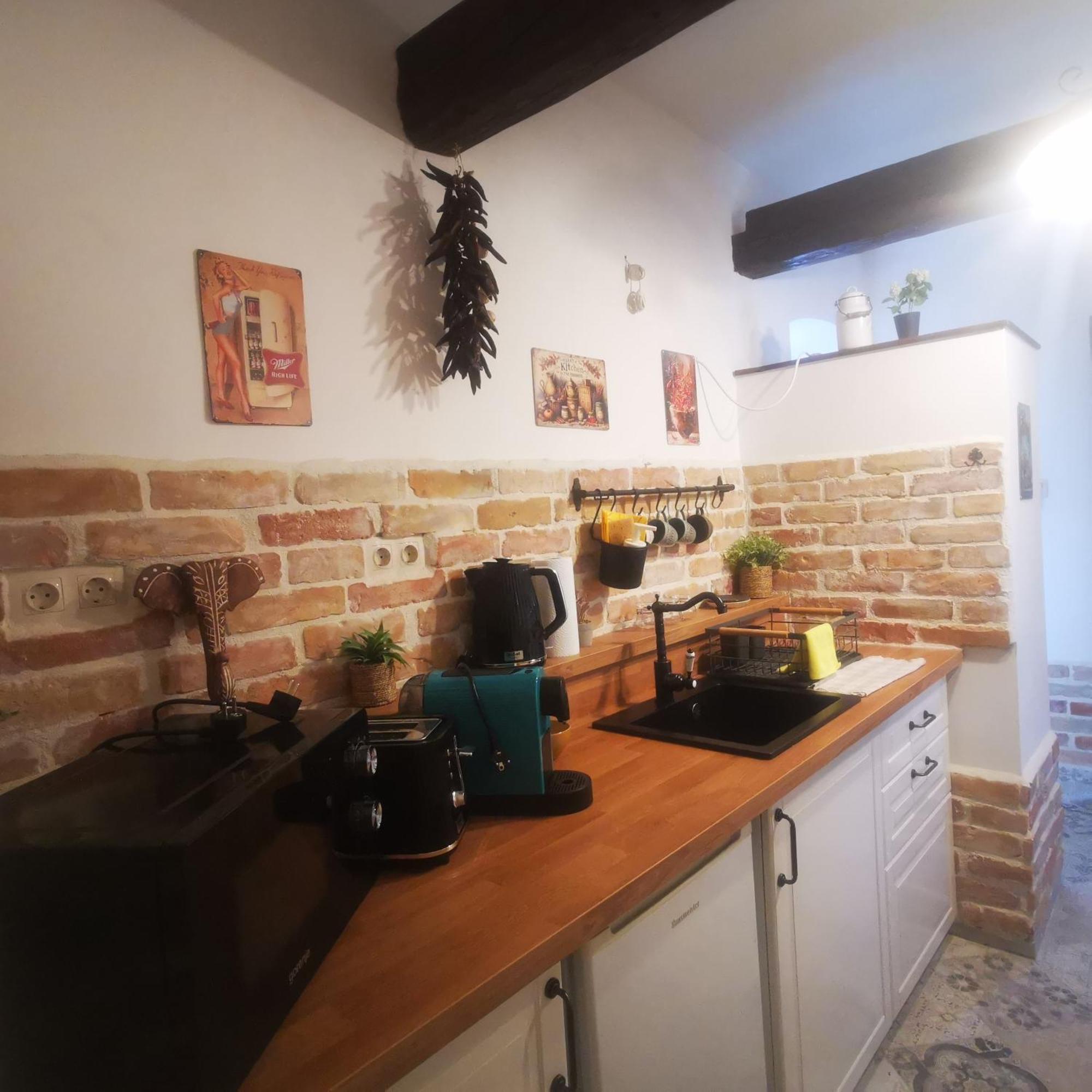 Kuria Apartman Budapest With Free Parking ภายนอก รูปภาพ
